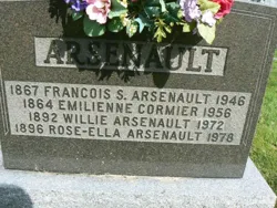 Rose-Élla Rucla Arsenault