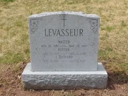 Esther Levasseur